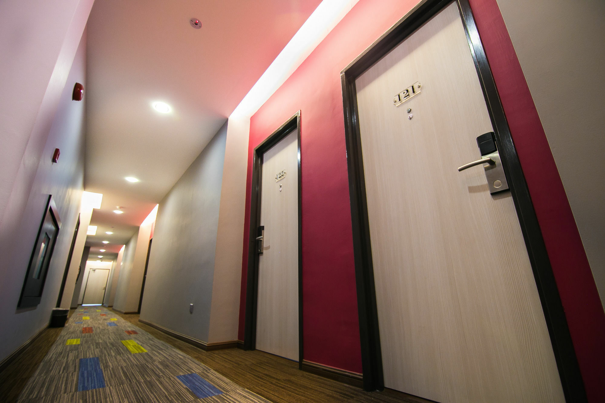 Indra Hotel - Boutique Suites Ipoh Kültér fotó