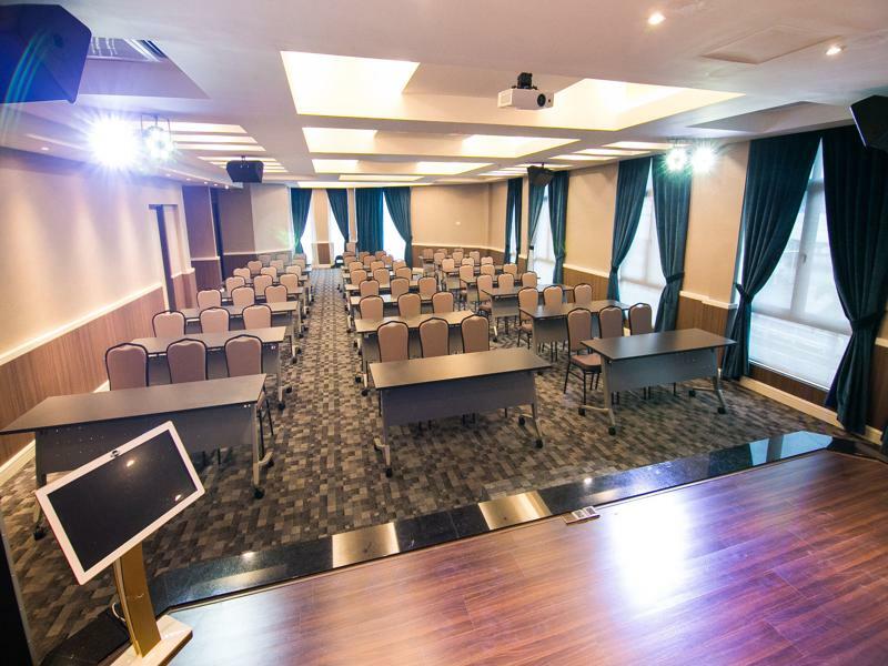 Indra Hotel - Boutique Suites Ipoh Kültér fotó