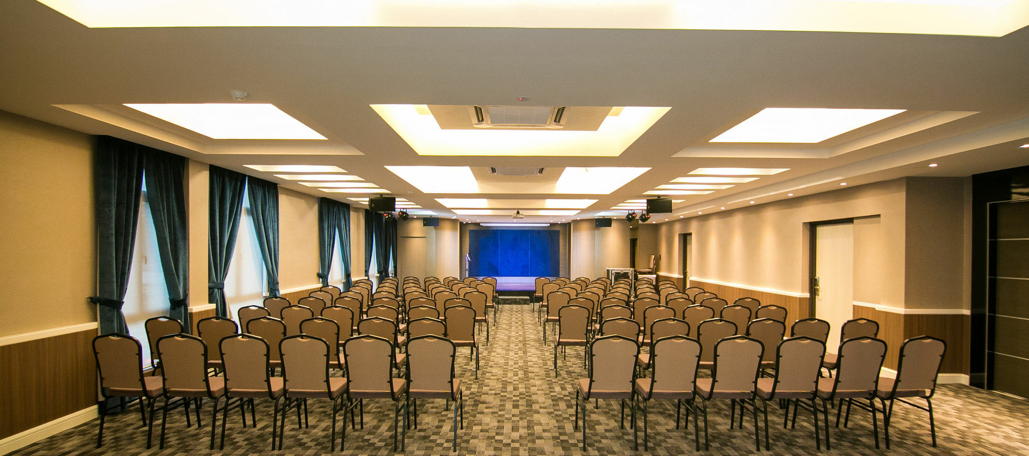 Indra Hotel - Boutique Suites Ipoh Kültér fotó